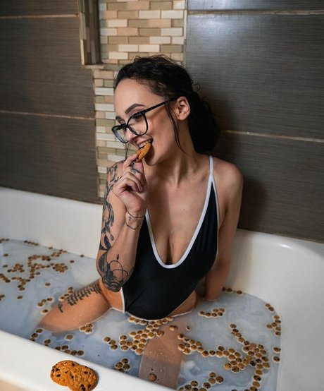 kittymekelsey model best img