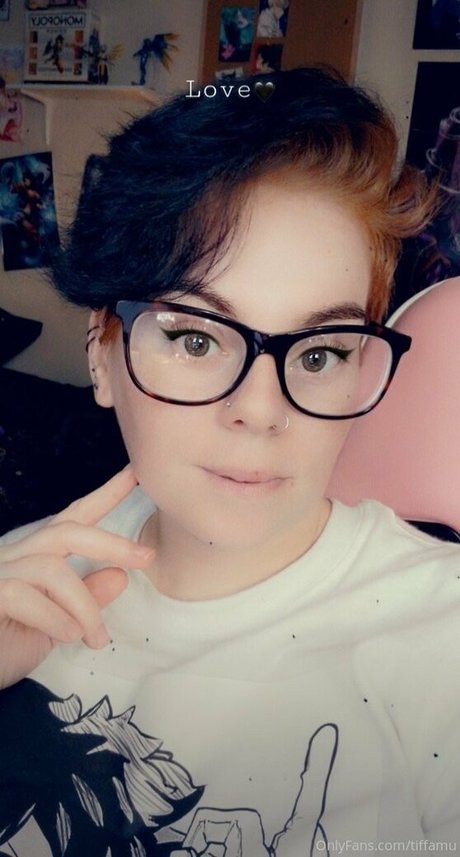 tiffa lewd star naked img