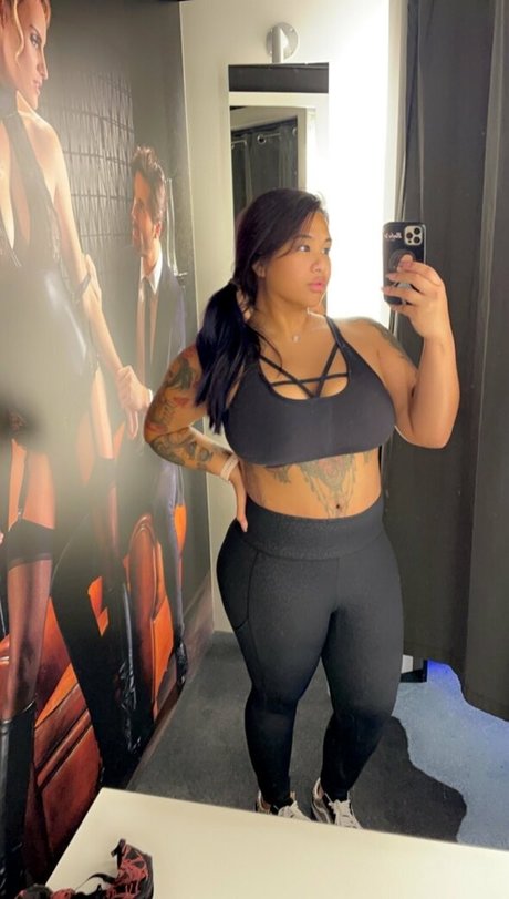 desireedeep nude pornstar picture