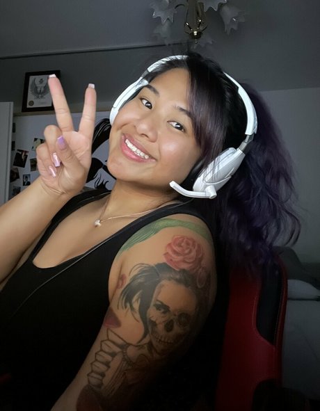 desireedeep pornstar high quality photos