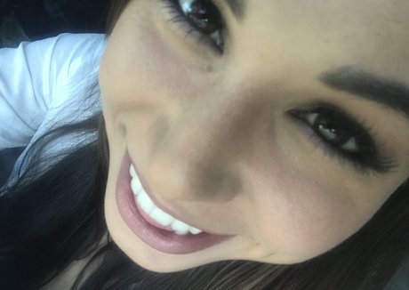 aidrafoxx sexy star photo