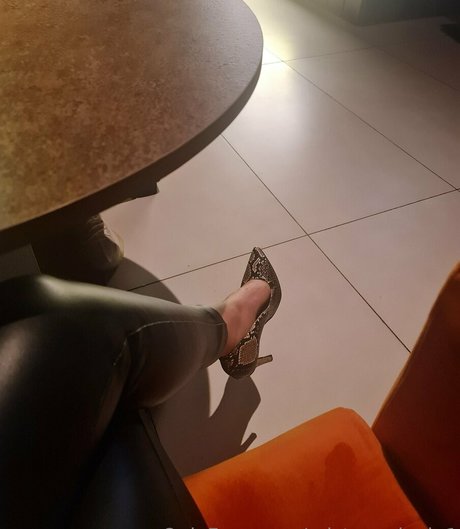 mistressdevin1 naked pornstar pic