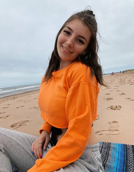 Sarao Sulli star nudes archive