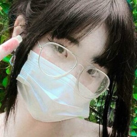 Pinya a_ profile image