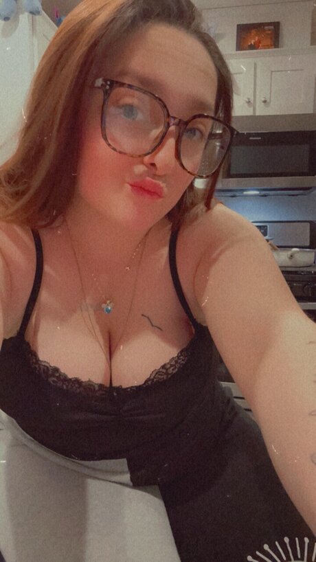 Gracie Smith naked actress pictures