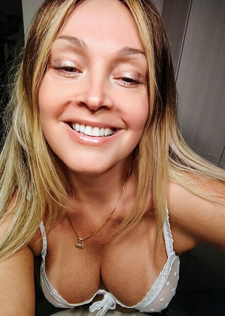 Dayane Callegare star top galleries