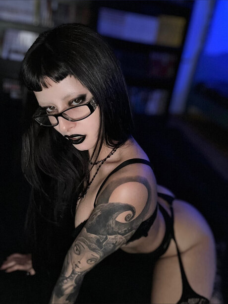 Moonymond erotic pornstar photo