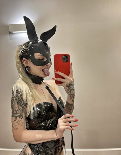 kendraa lane perfect pornstar img