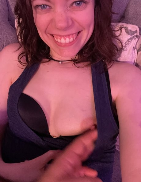 bedroom eyes free adult model gallery