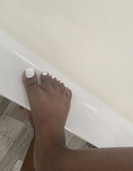 chocolatefeet8 star nudes pic