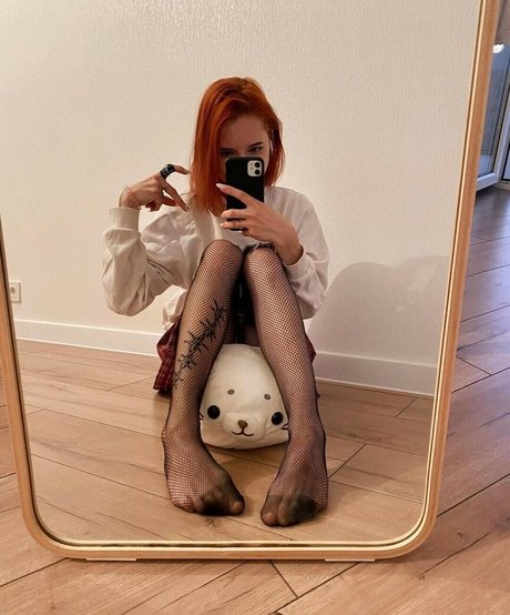 Denly model adult galleries