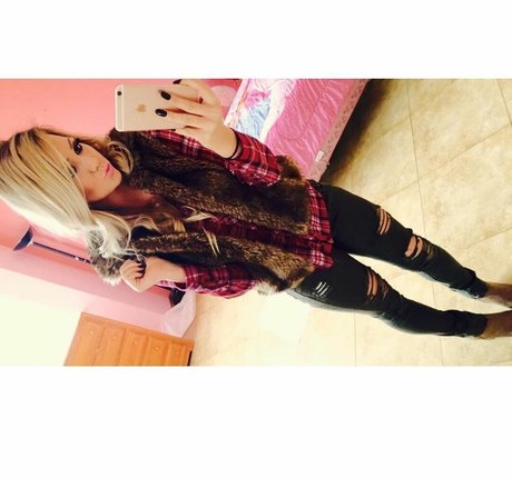 Amber BeIarski star free img