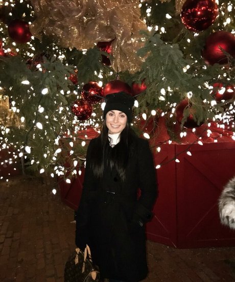 Logan Fabbro beautiful actress image