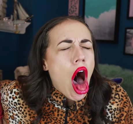 Colleen Ballinger beautiful pornstar pic