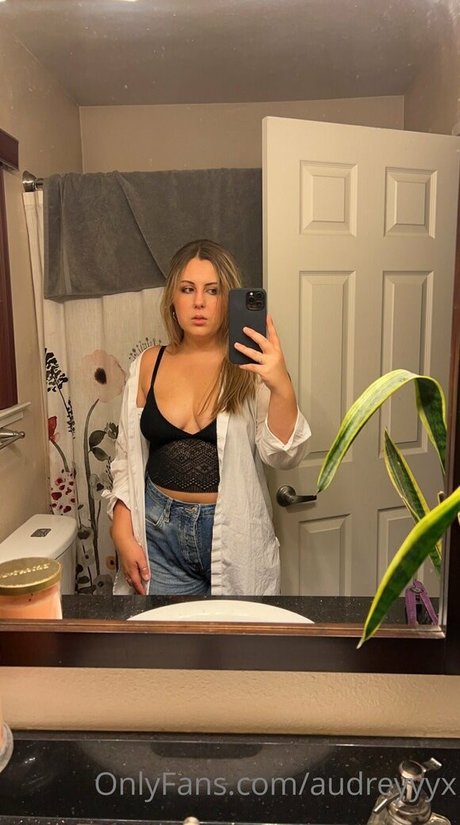 audreyyyx top actress images