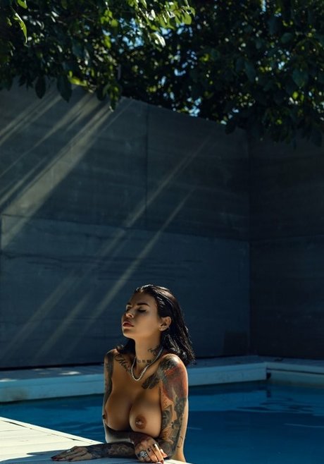 Lady Vamp star sex photos