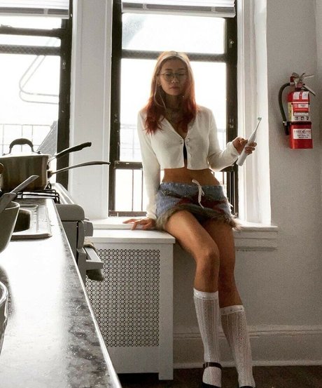 hollyliangg star sex pics