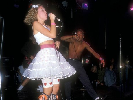 Gwen Stefani model art photos