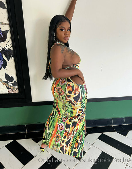 sukigoodcoochie sexy star pics