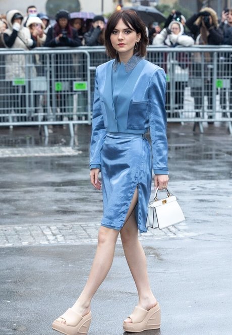 Emilia Jones nice actress image