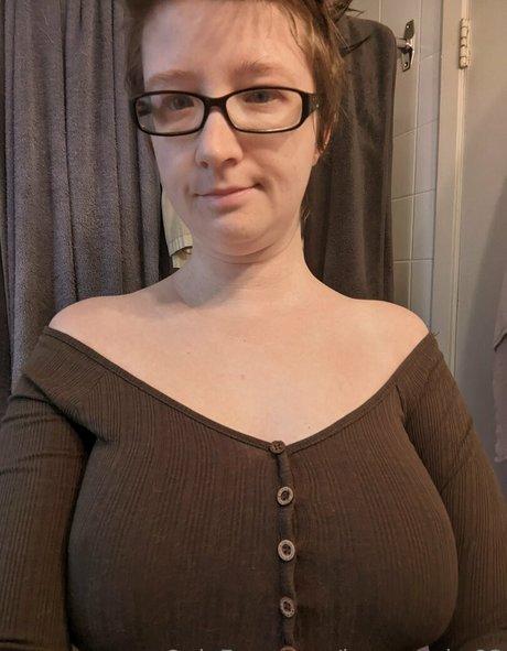 honeycake93 art actress photos