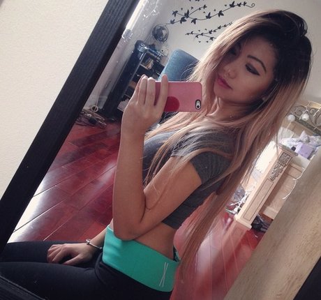 Wanderlustss nice model gallery