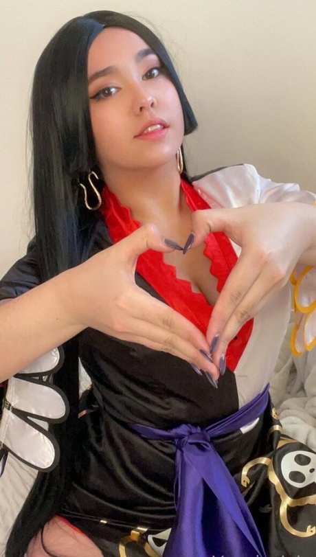 yandericia model exclusive photo