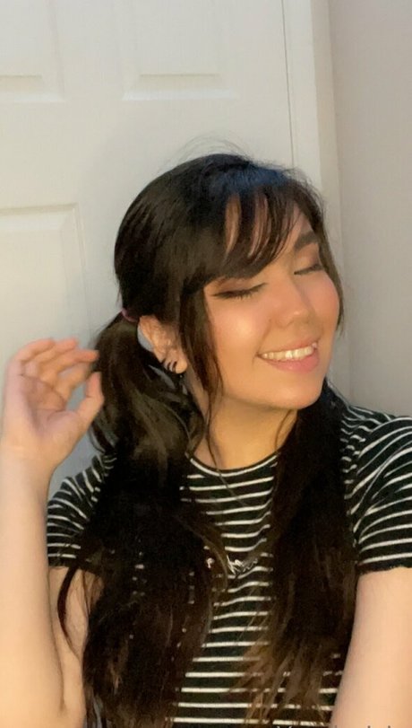 yandericia pornographic actress galleries