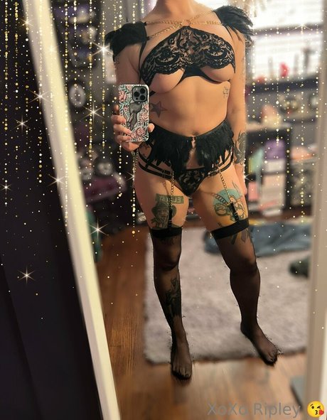 ripley1111 hot model photo