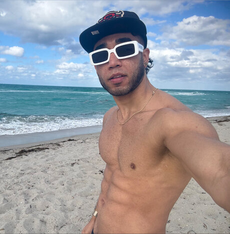 David s Vein pornographic model images