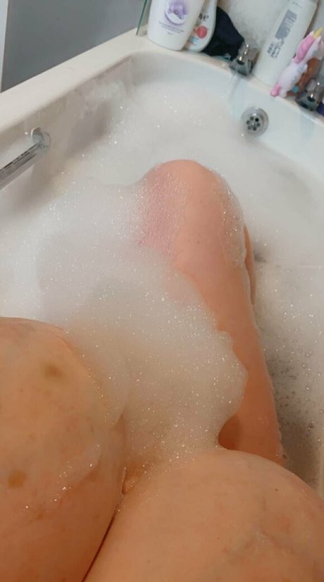 coco lls model art gallery