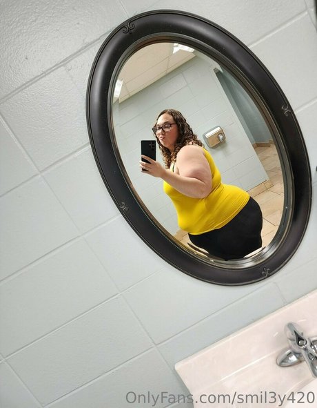 smil3y420 pornstar exclusive photo