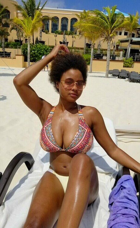 Bush Baby exclusive actress galleries