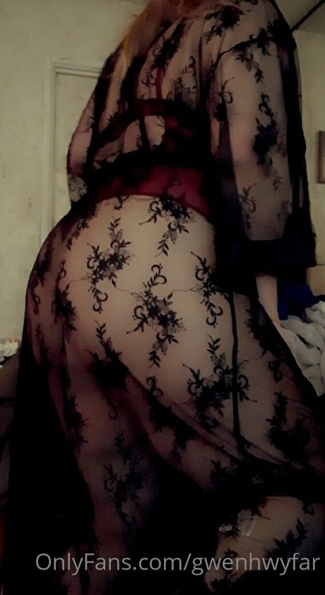 gwenhwyfar exclusive model pics