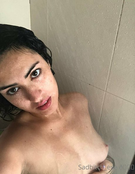 sadbitch exe star high quality photo