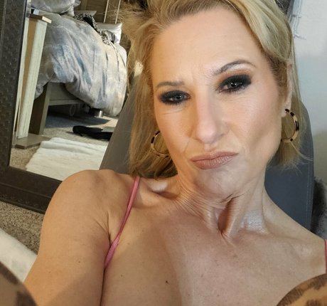 shy kitty pornstar high quality img