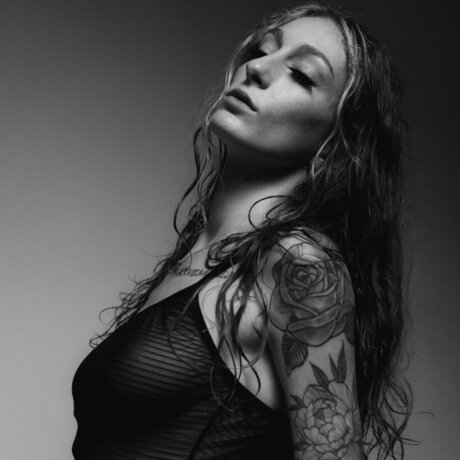 blondefivefooteight_ model free images