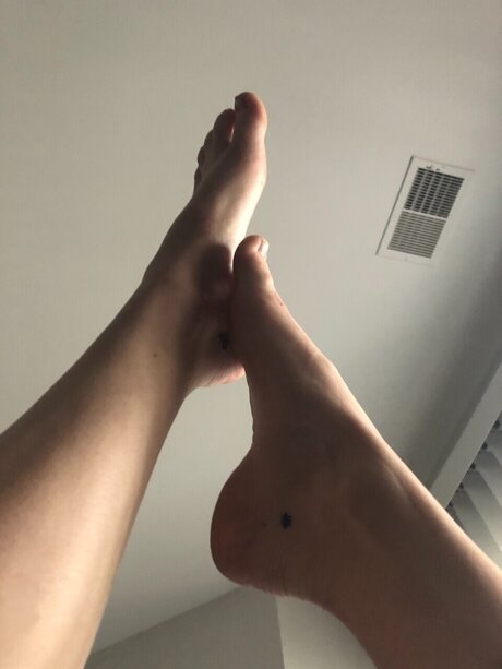 Pedicured Princess pornstar sex image