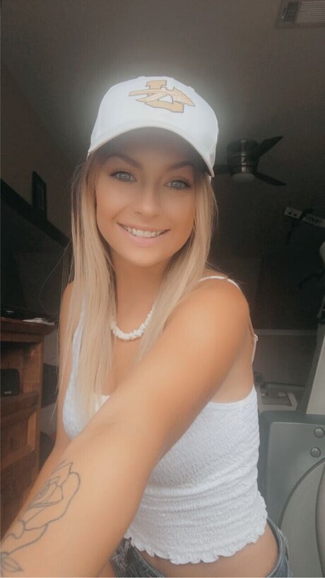 KBaby_ naked model pictures