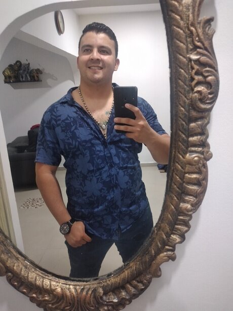 camilo triana model exclusive pic