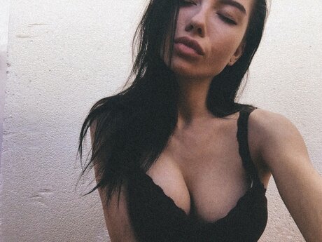 pixpav adult model photo
