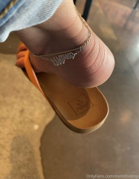 mimifootnip adult actress pics