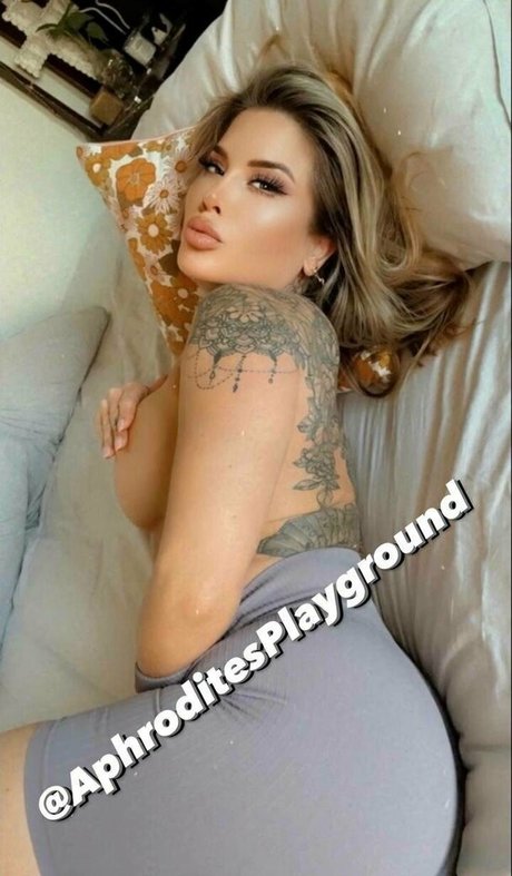 sabrinadbg model adult photo