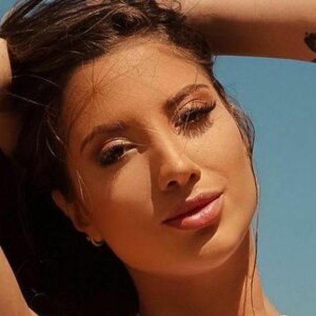 Brenda Gondacki nude pornstar archive