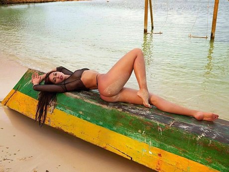 Paola Triana star nude pic