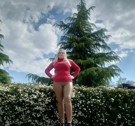 Dejana Savi star sexy galleries