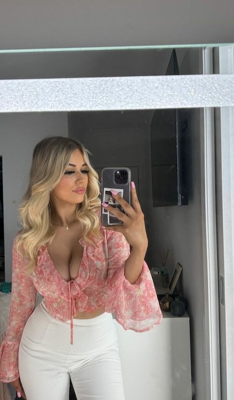 Lauren S pornstar erotic images