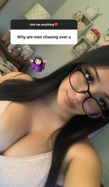 Angie D model beautiful image