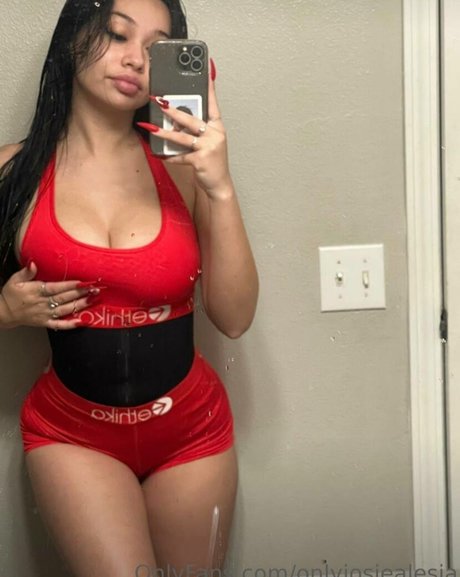 luxuraa hot actress images