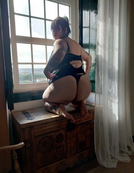 isaluvbbw high quality model images